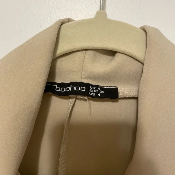 Boohoo wrap pleated blazer dress in stone/beige. US size 4. - Picture 3 of 4